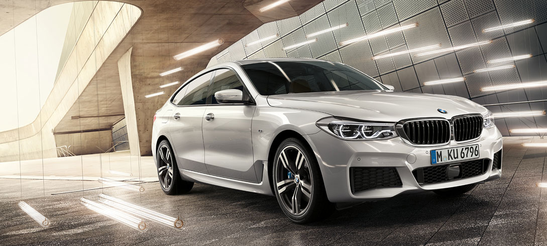 Series 5 Sedan