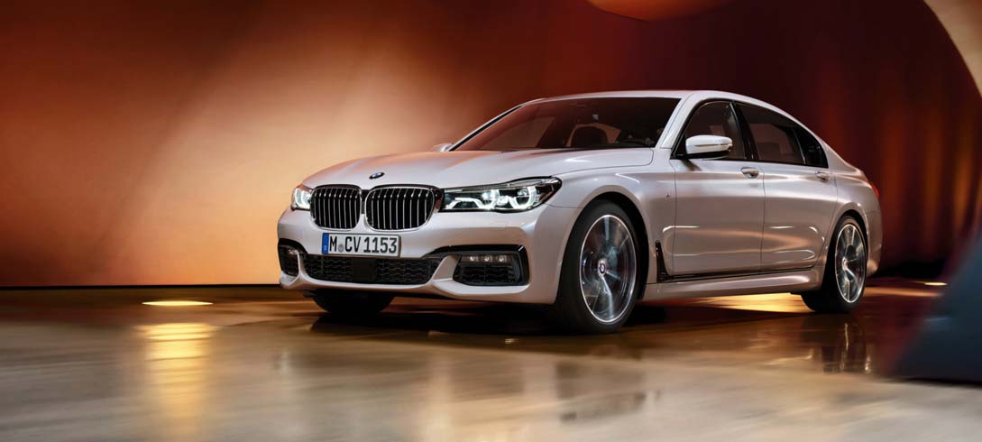 Series 5 Sedan