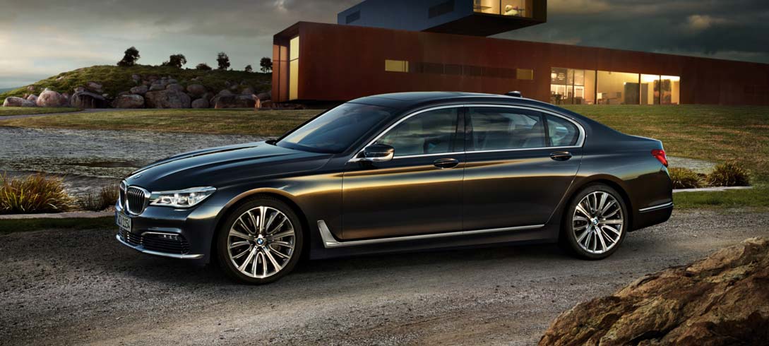 Series 5 Sedan
